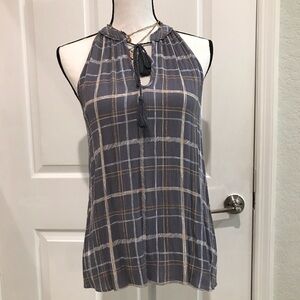 LC Lauren Conrad Gray Plaid  Notchneck Tank